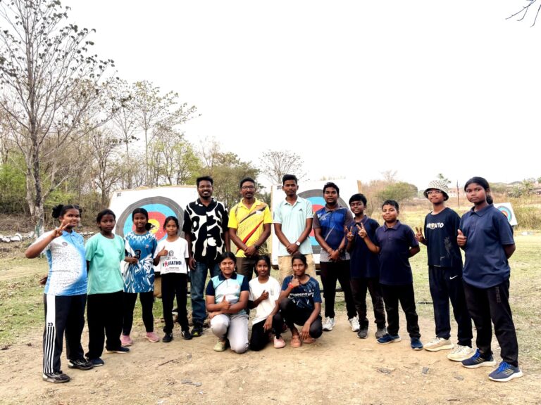 चाईबासा: पश्चिमी सिंहभूम जिला के तीरंदाज साधेगें आन्ध्रप्रदेश में निशाना