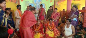 गालूडीह: प्राचीन रंकिनी मंदिर में चैत्र नवरात्र की धूम; अंकिता और शिष्टी बनीं ‘माँ दुर्गा’, उमड़ी श्रद्धालुओं की भारी भीड़