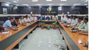 जमशेदपुर: रामनवमी को लेकर प्रशासन अलर्ट, उपायुक्त कर्ण सत्यार्थी ने अधिकारियों के साथ की समीक्षा बैठक