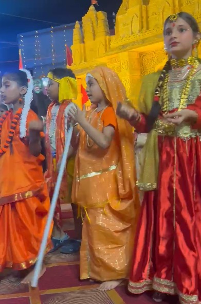 जमशेदपुर: साकची में ‘बाल हनुमान’ की टोली ने जीता दिल, झंडा चौक पर उमड़ी श्रद्धालुओं की भीड़