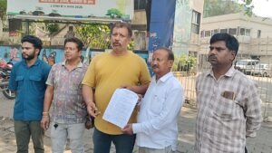 जमशेदपुर: सोनारी के कागलनगर और गुदरी बाजार के दुकानदारों में किराया बढ़ोतरी को लेकर नाराज़गी, अक्षेस को सौंपा ज्ञापन