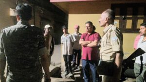 जमशेदपुर: एमजीएम अस्पताल की पाइपलाइन बिछाने में दर्जनों घरों के कनेक्शन कटे; शंकोसाई में आधी रात को भारी हंगामा, विकास सिंह ने रुकवाया काम