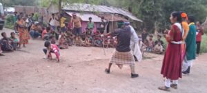 दलमा के गांवों में गूंजी ‘माटी की पुकार’: वन विभाग और गीता थिएटर ने नुक्कड़ नाटक के जरिए दिया वन्यजीव संरक्षण का संदेश