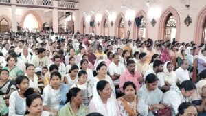 गुड फ्राइडे पर जमशेदपुर के चर्चों में उमड़ी श्रद्धालुओं की भीड़, यीशु मसीह के बलिदान को किया याद