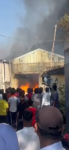 जमशेदपुर: सुंदरनगर के गोदाम में लगी भीषण आग; आसमान में उठा धुएं का गुबार, दमकल की गाड़ियां मौके पर