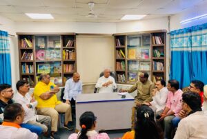 टाटानगर जंक्शन पर ट्रेनों की लेटलतीफी के खिलाफ आंदोलन तेज होगा, विधायक सरयू राय की बैठक में फैसला