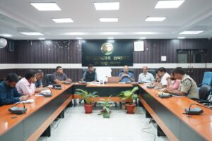 जमशेदपुर: जिला खनन टास्क फोर्स की समीक्षा बैठक, एक महीने में 25 वाहन जब्त और 7 FIR दर्ज