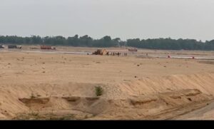 बहरागोड़ा: सुवर्णरेखा तट पर मिला 227 किलोग्राम का विशालकाय बम, बुधवार को किया जा सकता है डिफ्यूज