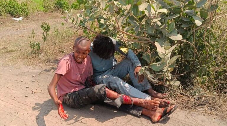 चांडिल में भीषण सड़क हादसा: तेज रफ्तार ट्रेलर ने बाइक सवार युवकों को कुचला, एक की मौत, दो गंभीर