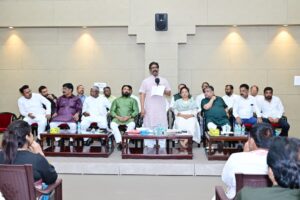 Ranchi: “एक भी योग्य मतदाता न छूटे”, मतदाता सूची पुनरीक्षण को लेकर सीएम हेमंत सोरेन ने कार्यकर्ताओं को दिए कड़े निर्देश