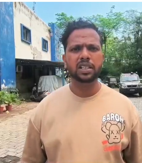 जमशेदपुर: साकची के अग्रवाल बुक स्टोर के पास सब्जी विक्रेता पर चापड़ से हमला, पुरानी रंजिश में ‘शुभम’ ने किया वार