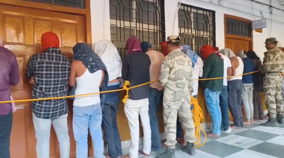 झारखंड उत्पाद सिपाही भर्ती परीक्षा में गड़बड़ी: 159 अभ्यर्थी और 5 मास्टरमाइंड कोर्ट में पेश, जांच तेज