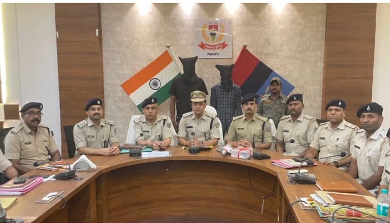 रामगढ़: राहुल दुबे गैंग की बड़ी साजिश नाकाम, देशी कारबाइन और पिस्टल के साथ दो शूटर गिरफ्तार