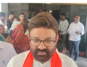 मानगो में होल्डिंग टैक्स बढ़ोतरी के खिलाफ बीजेपी का प्रदर्शन, सरकार से फैसला वापस लेने की मांग