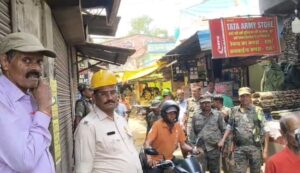 जमशेदपुर: गुदरी बाजार में रेलवे का अतिक्रमण हटाओ अभियान टला, हाई कोर्ट की दलील के बाद प्रशासन ने दिया 15 दिनों का समय