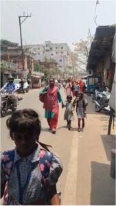 जमशेदपुर में ‘आसमान से बरस रही आग’: भीषण गर्मी और लू से स्कूली बच्चे बेहाल; अभिभावकों ने की समय बदलने की मांग