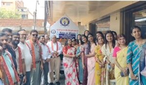 जमशेदपुर: भीषण गर्मी में ‘वरदान’ बनी चलित अमृत धारा, सुरभि शाखा की 20 गाड़ियाँ शहर और गांवों में पिलाएंगी शीतल जल