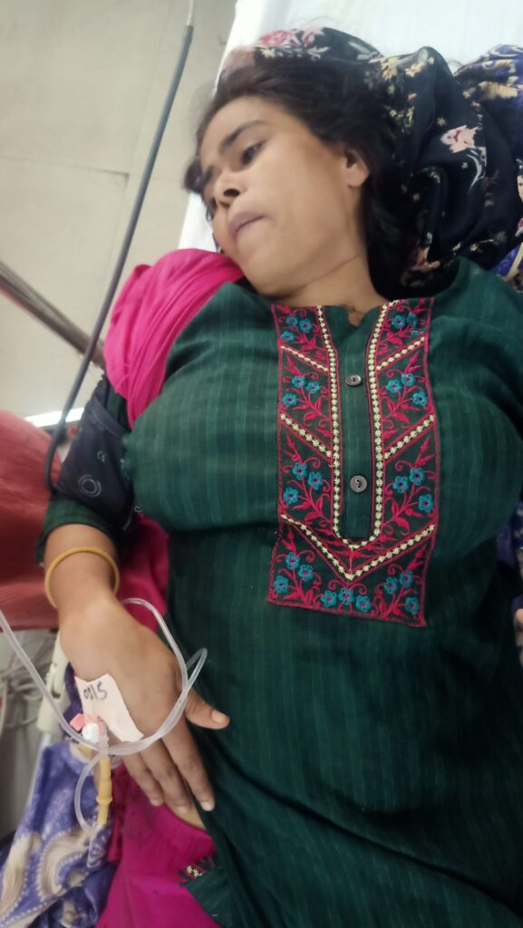 जमशेदपुर: धातकीडीह में बड़ा हादसा; हुसैन बिल्डिंग की लिफ्ट गिरने से महिला गंभीर रूप से घायल, टीएमएच में भर्ती