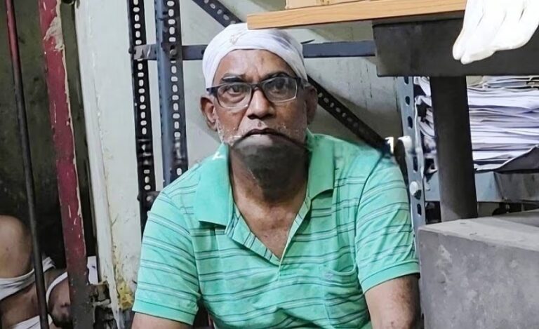जमशेदपुर ट्रिपल मर्डर: पत्नी पर तीन, बेटे पर दो और गर्भवती बेटी पर किया एक घातक वार; थाने में बड़े बेटे को देख रो पड़ा कातिल पिता