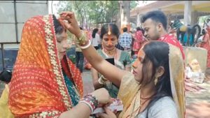 जमशेदपुर में ‘वट सावित्री’ की धूम, अखंड सौभाग्य के लिए सुहागिनों ने रखा व्रत