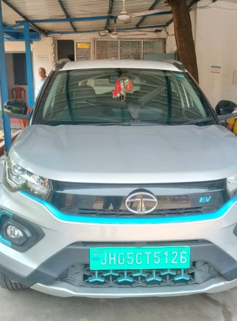 वीआईपी कल्चर पर प्रहार: बिना तामझाम के वर्षों से ई-वाहन से सफर कर रहे विधायक सरयू राय; सादगी बनी मिसाल, सेट किया नया ट्रेंड