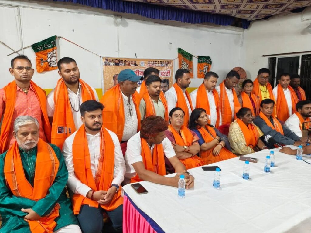 जमशेदपुर: जल संकट और बिजली कटौती के खिलाफ कल डीसी कार्यालय का घेराव करेगी भाजपा, सुंदर नगर मंडल की बैठक में बनी रणनीति