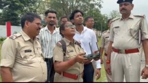 धनबाद: ‘तीसरी आंख’ से होगी अपराधियों की निगरानी, 200 से अधिक पुलिस कर्मियों ने सीखा ड्रोन उड़ाना