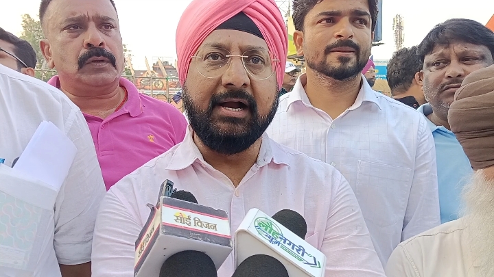 जमशेदपुर: “बंगाल को मणिपुर बना रही है भाजपा”; कांग्रेस ने फूंका पीएम मोदी और अमित शाह का पुतला, लगाए गंभीर आरोप