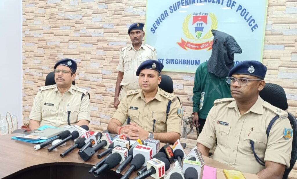 जमशेदपुर: सोपोडेरा स्कूल में मिली युवती के शव का खुलासा; शादी का दबाव बनाने पर प्रेमी ने की थी हत्या, आरोपी गिरफ्तार