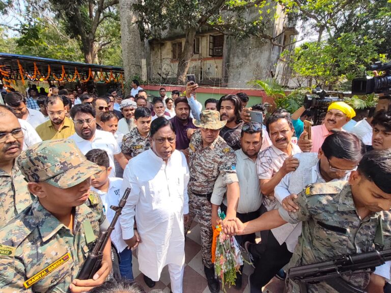 सुप्रीम कोर्ट से जमानत मिलने के बाद आलमगीर आलम जेल से रिहा, समर्थकों में उत्साह