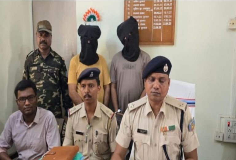 चक्रधरपुर में मानव तस्करी का बड़ा खुलासा, 6 नाबालिग समेत 36 लोगों को छुड़ाया गया