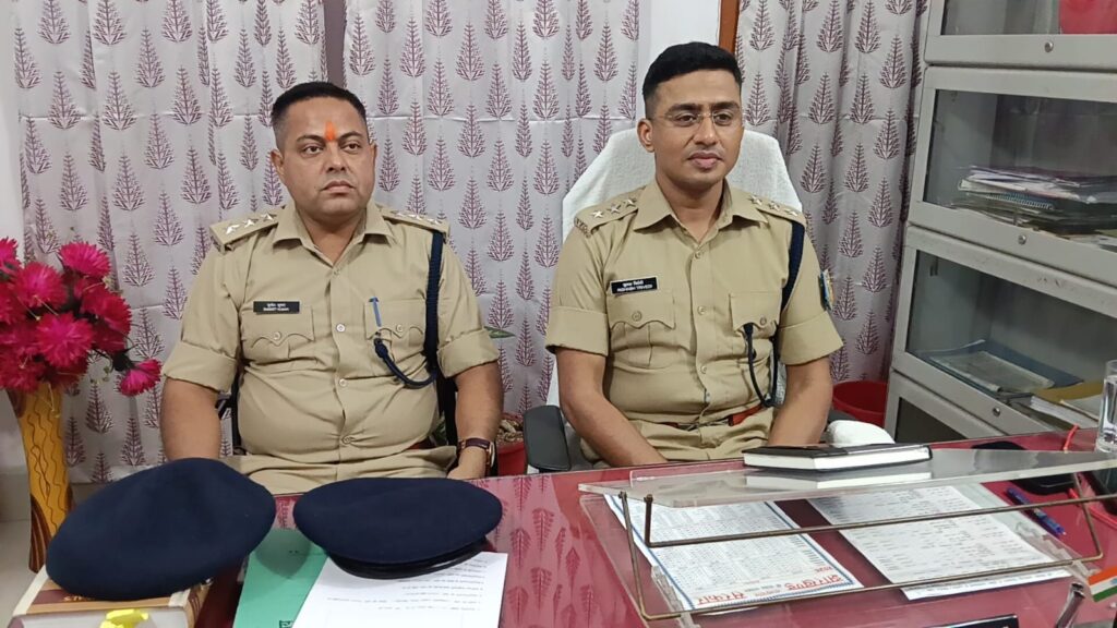 जमशेदपुर: रिकवरी एजेंटों की ‘गुंडागर्दी’ पर एएसपी ऋषभ त्रिवेदी ने कहा “बिना अदालती आदेश के गाड़ी खींचना गैरकानूनी अपराध, नियमों का उल्लंघन करने वाली एजेंसियों पर होगी छापामारी”