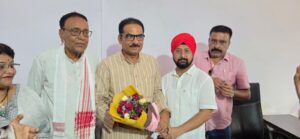 जमशेदपुर: कांग्रेस कार्यालय में खुला ‘शिकायत निवारण’ काउंटर; बंद लिफाफे में नेताओं और कार्यकर्ताओं ने दीं शिकायतें और सुझाव, प्रदेश अध्यक्ष को सौंपी जाएगी रिपोर्ट