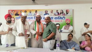 जमशेदपुर: कांग्रेस कार्यालय में सेवादल की जिला कार्यसमिति बैठक; पूर्व मंत्री बन्ना गुप्ता बोले– “स्वतंत्रता संग्राम की गौरवशाली विरासत है सेवादल”, पदाधिकारियों को बंटे नियुक्ति पत्र
