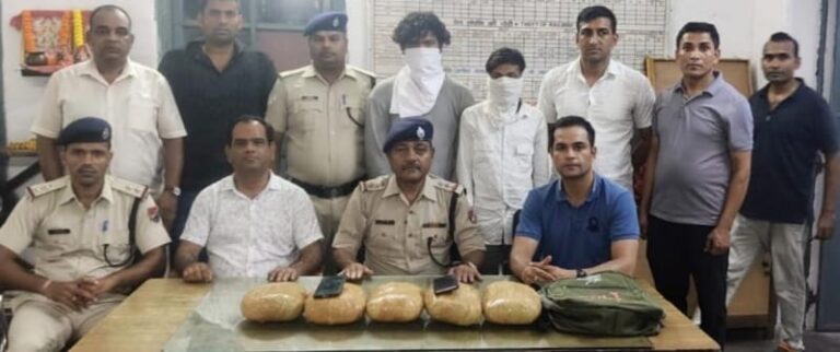 टाटानगर स्टेशन पर आरपीएफ की बड़ी कार्रवाई, 5 किलो गांजा के साथ दो तस्कर गिरफ्तार