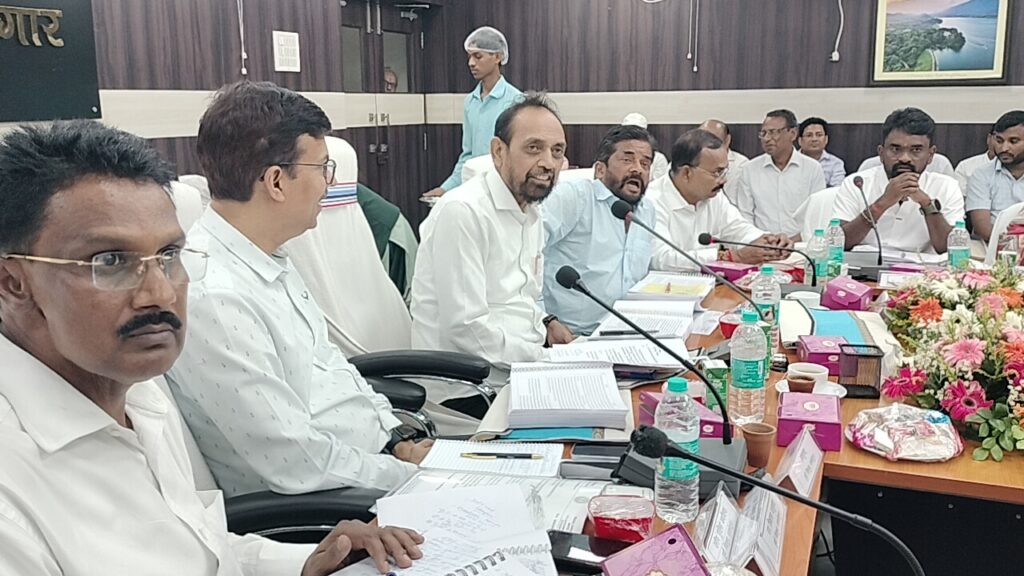जमशेदपुर में दिशा समिति की बैठक आयोजित, विकास योजनाओं की हुई समीक्षा