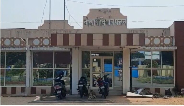 बोकारो एयरपोर्ट से उड़ान सेवा पर सियासत तेज, विधायक स्वेता सिंह ने सेल को ठहराया जिम्मेदार