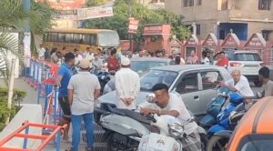 जमशेदपुर में दूसरे दिन भी ‘फ्यूल पैनिक’: पंपों पर उमड़ी रिकॉर्ड भीड़, 24 घंटे में बिका 3 लाख लीटर तेल