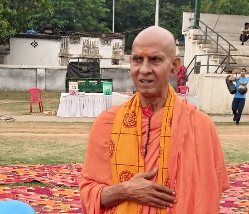 जमशेदपुर में अंतर्राष्ट्रीय योग दिवस की बड़ी तैयारी: गोलमुरी क्लब में 15 जून से लगेगा 6 दिवसीय भव्य योग शिविर; मुंगेर के स्वामी गोरखनाथ सरस्वती देंगे प्रशिक्षण