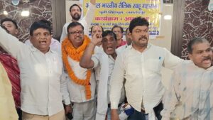 साहू समाज का बड़ा फैसला: वित्तीय अनियमितता के दोषी राकेश साहू समाज से ‘आजीवन निष्कासित’, द्वारिका प्रसाद बने नए अध्यक्ष