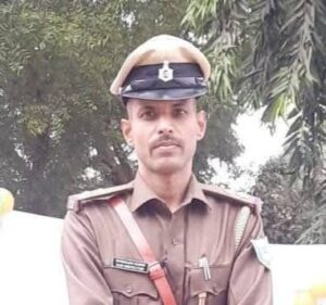सरायकेला: आदिवासी युवती से हिंसा मामले में बड़ी कार्रवाई; कपाली ओपी प्रभारी थीरंजन कुमार समेत 3 पुलिसकर्मी सस्पेंड,एसपी का कड़ा एक्शन