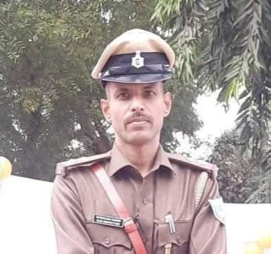 सरायकेला: आदिवासी युवती से हिंसा मामले में बड़ी कार्रवाई; कपाली ओपी प्रभारी थीरंजन कुमार समेत 3 पुलिसकर्मी सस्पेंड,एसपी का कड़ा एक्शन