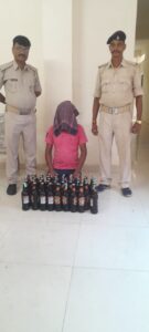 बोड़ाम के चामेडीह गांव में उत्पाद विभाग की छापेमारी, 50 बोतल बीयर जब्त, एक गिरफ्तार