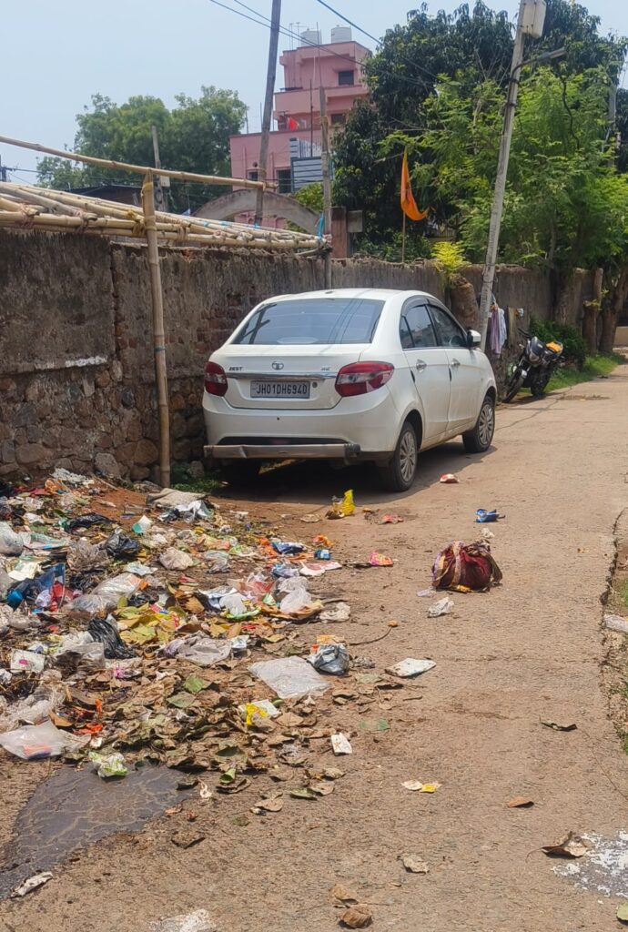 सोनारी में बुनियादी सुविधाओं को लेकर बढ़ी नाराजगी, टाटा स्टील की कार्यप्रणाली पर उठे सवाल