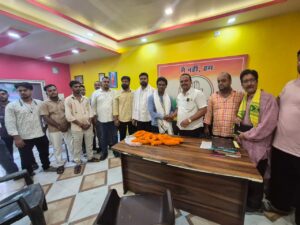 जमशेदपुर में कांग्रेस संगठन को मजबूत बनाने पर मंथन, प्रदेश सचिव नीरज भोक्ता का हुआ भव्य स्वागत