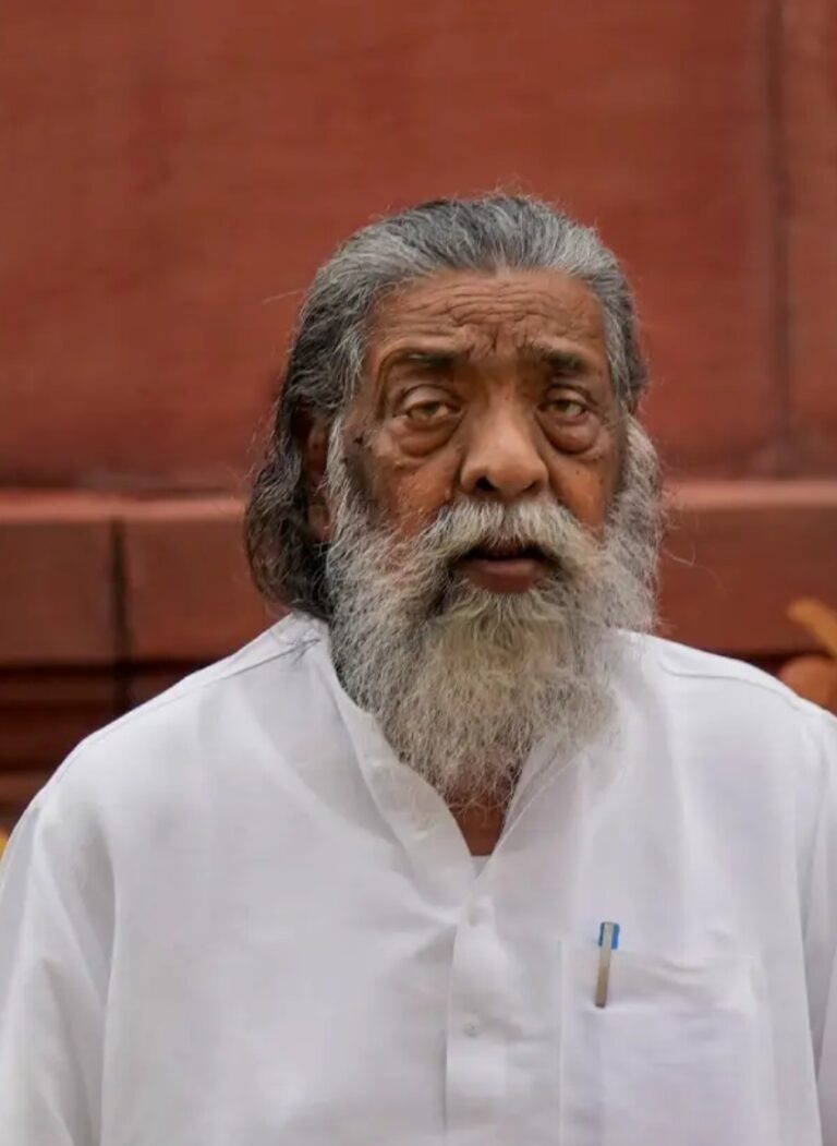 दिशोम गुरु शिबू सोरेन को आज मरणोपरांत मिलेगा पद्म भूषण, राष्ट्रपति के हाथों सम्मान ग्रहण करेंगी पत्नी रूपी सोरेन