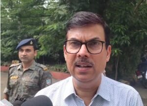 पूर्वी सिंहभूम में मतदाता सूची विशेष गहन पुनरीक्षण अभियान शुरू, जागरूकता रथ को उपायुक्त ने दिखाई हरी झंडी