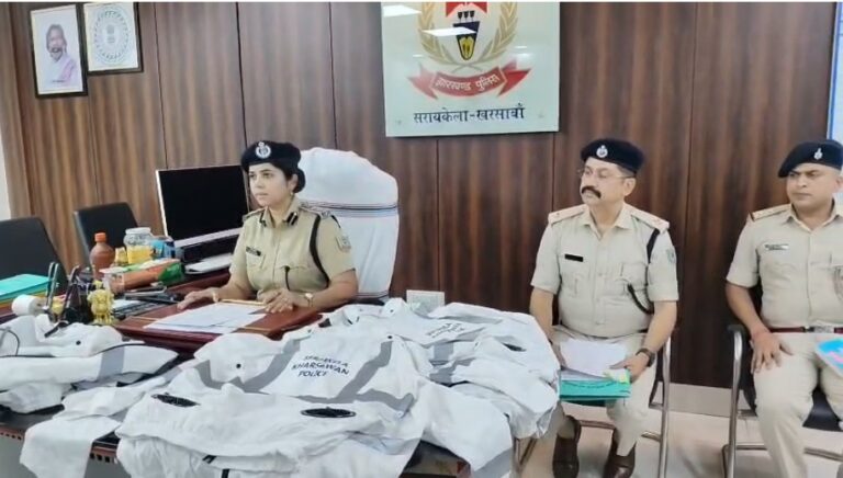 सरायकेला पुलिस की नई पहल: ट्रैफिक जवानों को मिलेगी कूलिंग जैकेट, भीषण गर्मी में मिलेगी राहत