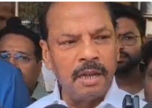 आरएसएस कार्यालय पर पेट्रोल बम हमले पर रघुवर दास की प्रतिक्रिया, बोले- “यह राष्ट्रवाद पर हमला”