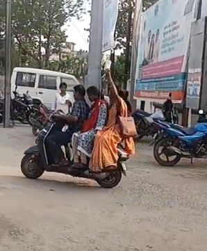 लोहरदगा : सहिया ही बनी निजी अस्पताल की दलाल; प्रसूता के हाथ में सलाइन थमाकर स्कूटी से पहुंचाया प्राइवेट क्लीनिक, वीडियो वायरल